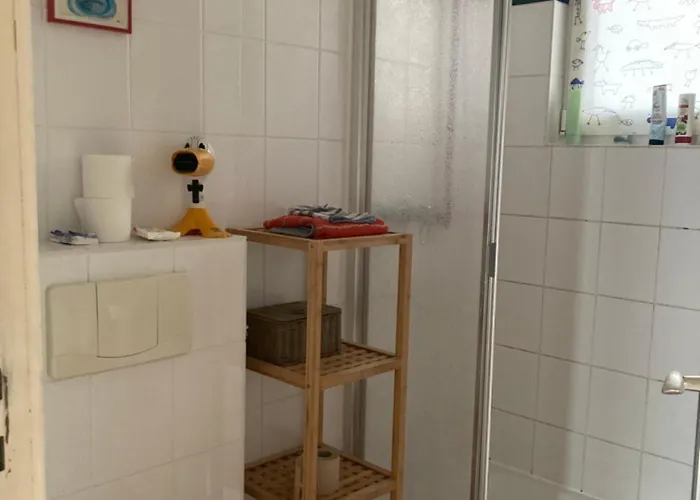 Premium Ruhiges Ganzes 90 M 2 Schlafzimmer Große Küche Wohnzimmer Apartamento Duisburg